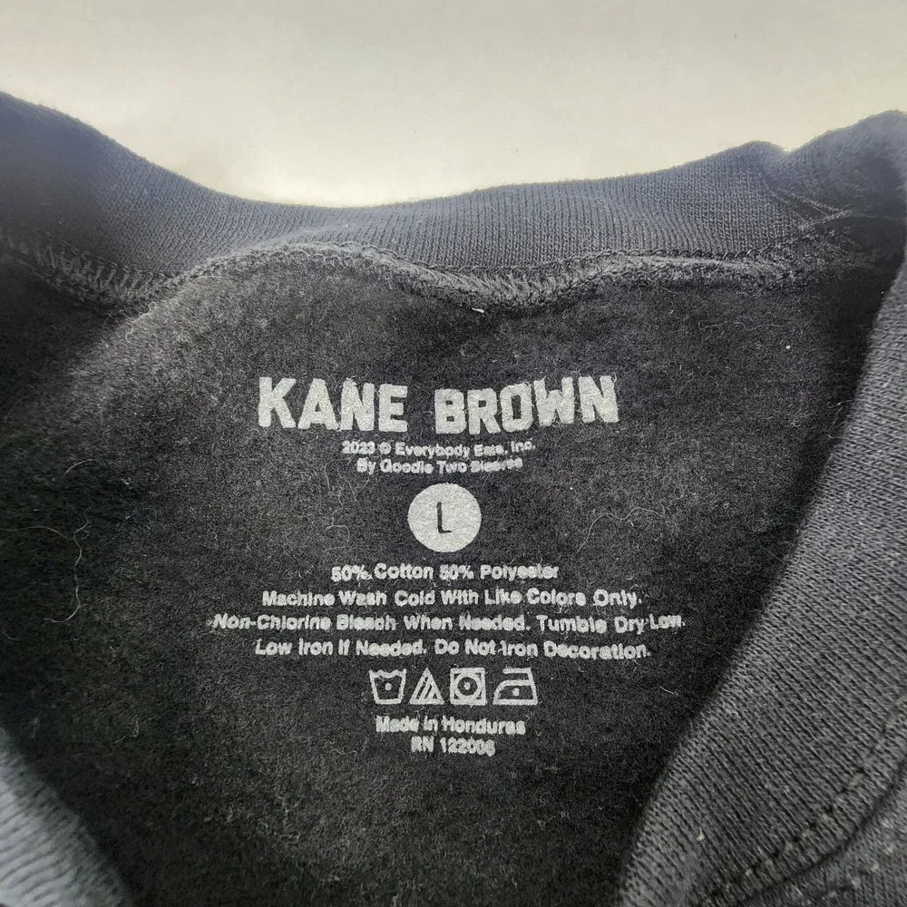 Goodie Two Sleeves Drunk Or Dreaming Kane Brown Crew Neck Sweatshirt Large Women